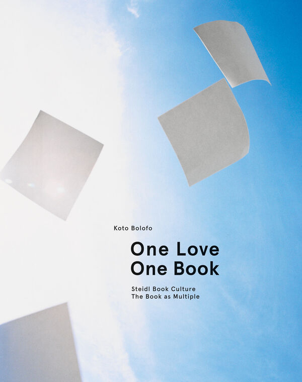 Koto Bolofo – One Love, One Book